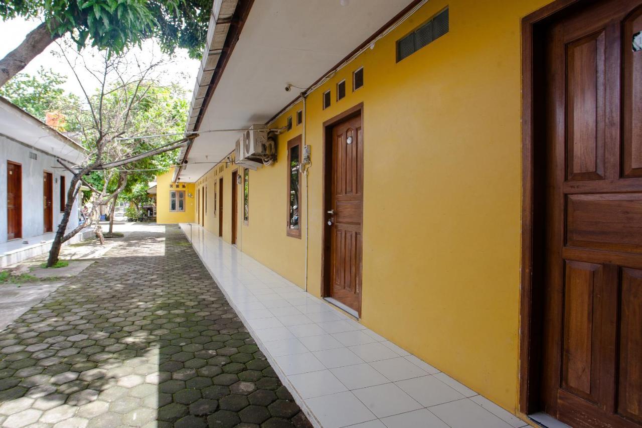 Spot On 2830 Azka Guest House Syariah Чилачап Экстерьер фото